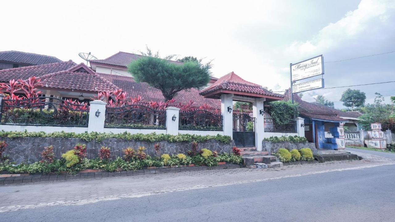 Marry Ind Gunung Kawi Guest House Malang Bumirejo Zewnętrze zdjęcie